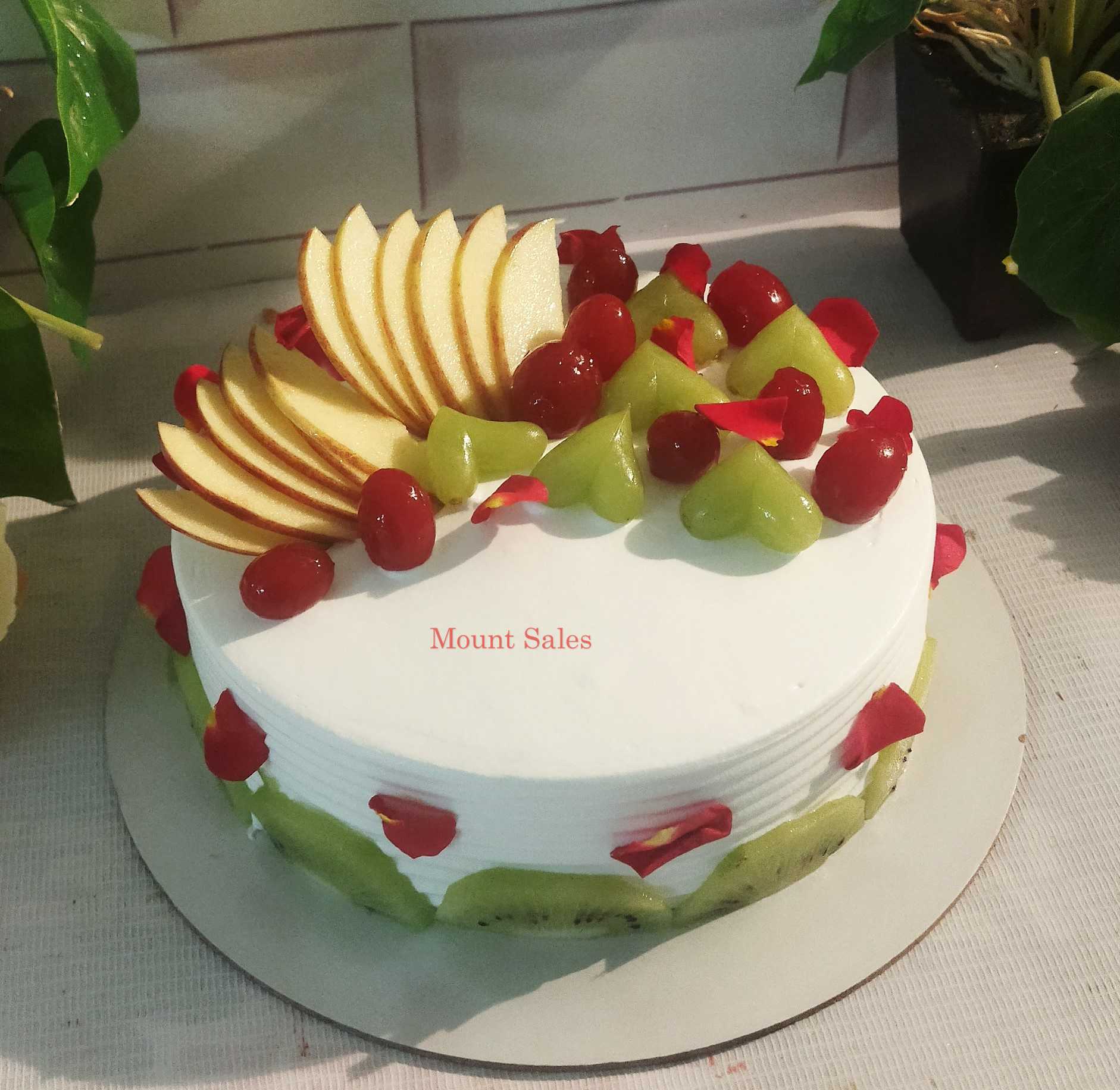 Premium RED N White Velvet Cake